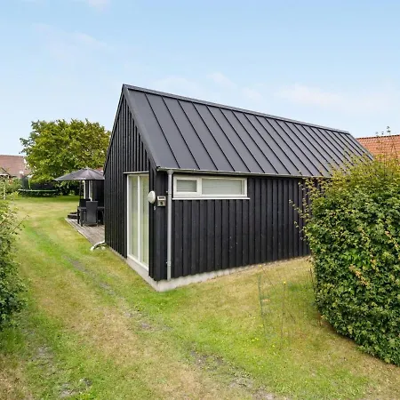 Fredrikke - 50m From The Sea In Ne Jutland By Interhome Holiday home Hals