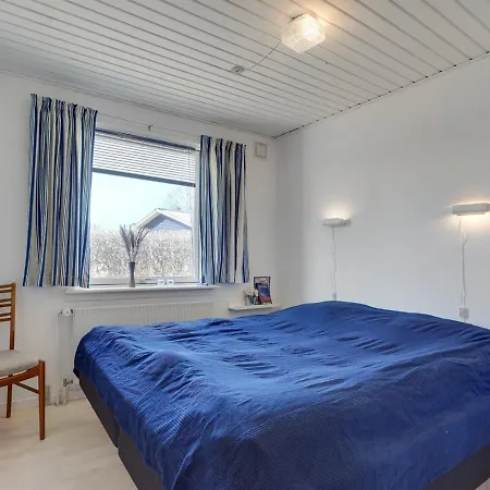 Holiday home Fredrikke - 50m From The Sea In Ne Jutland By Interhome *