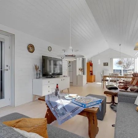 Fredrikke - 50m From The Sea In Ne Jutland By Interhome